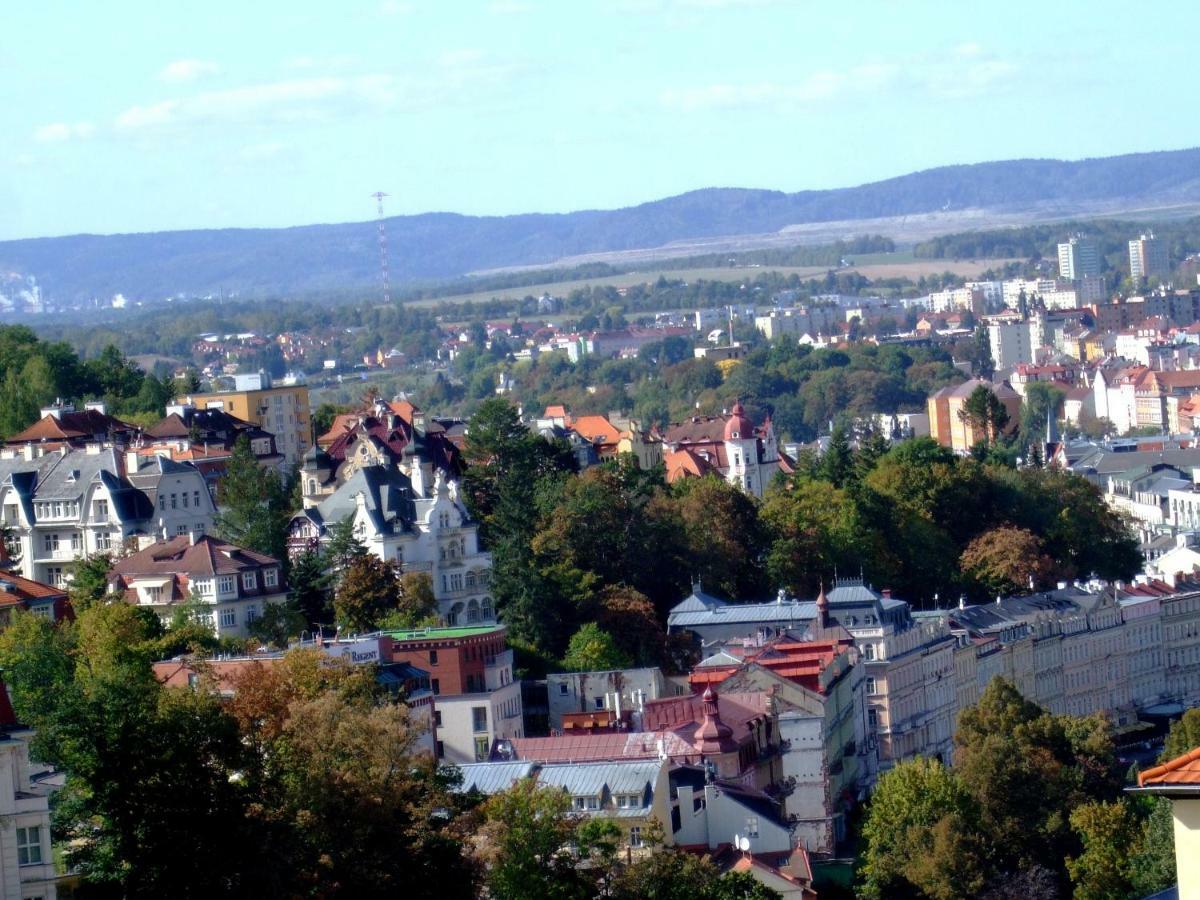 Ria Apartment Vyhlidka Karlovy Vary Bagian luar foto